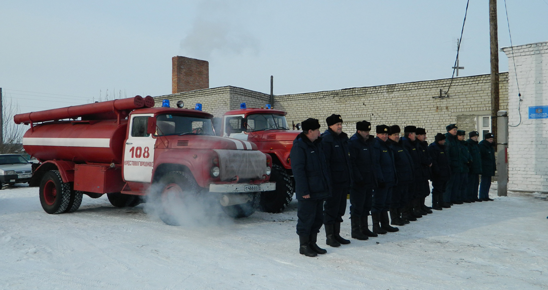 Пожарный сельский. Пожарный пост поселок Поляковский. Пожарники в сельской местности. Пожарная часть Городище Волгоградской области. Сельские пожарные посты.